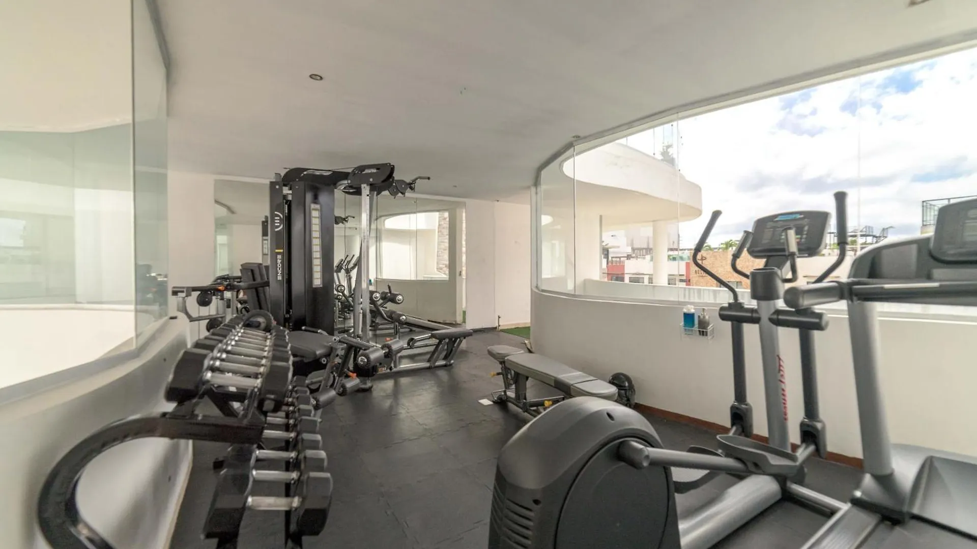 Modern Condo 200M From Beach & 5Th Ave Playa del Carmen Appartamento