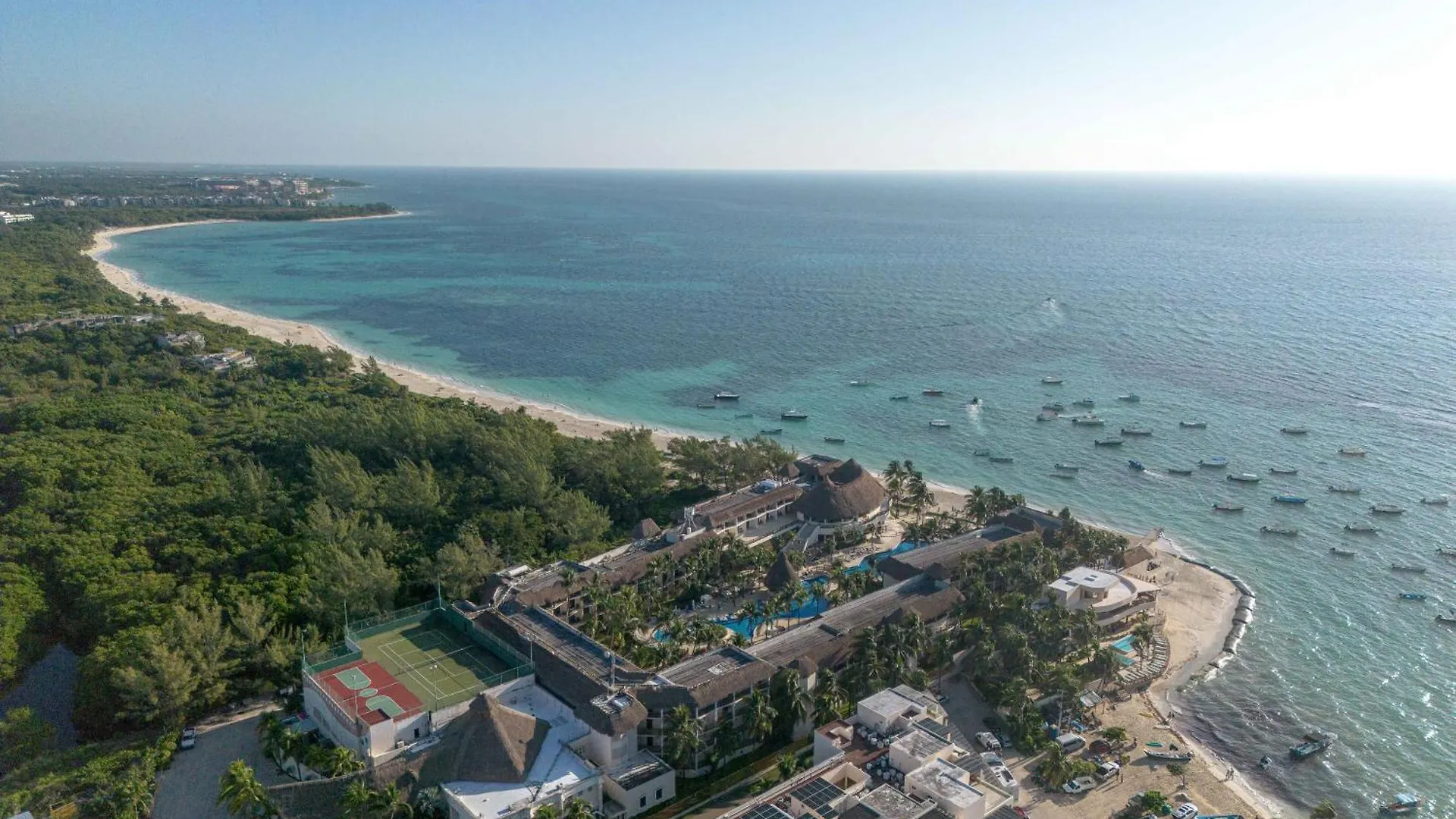 Modern Condo 200M From Beach & 5Th Ave Playa del Carmen Appartamento